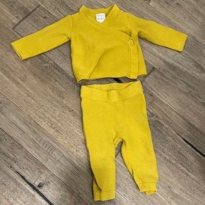Baby infant 3-6 month Hanna Andersson sweater and pant set